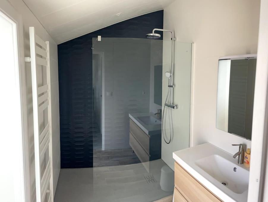 Maison Totalement Renovee 3 Chambres Au Coeur Du Village Lezardrieux Екстер'єр фото
